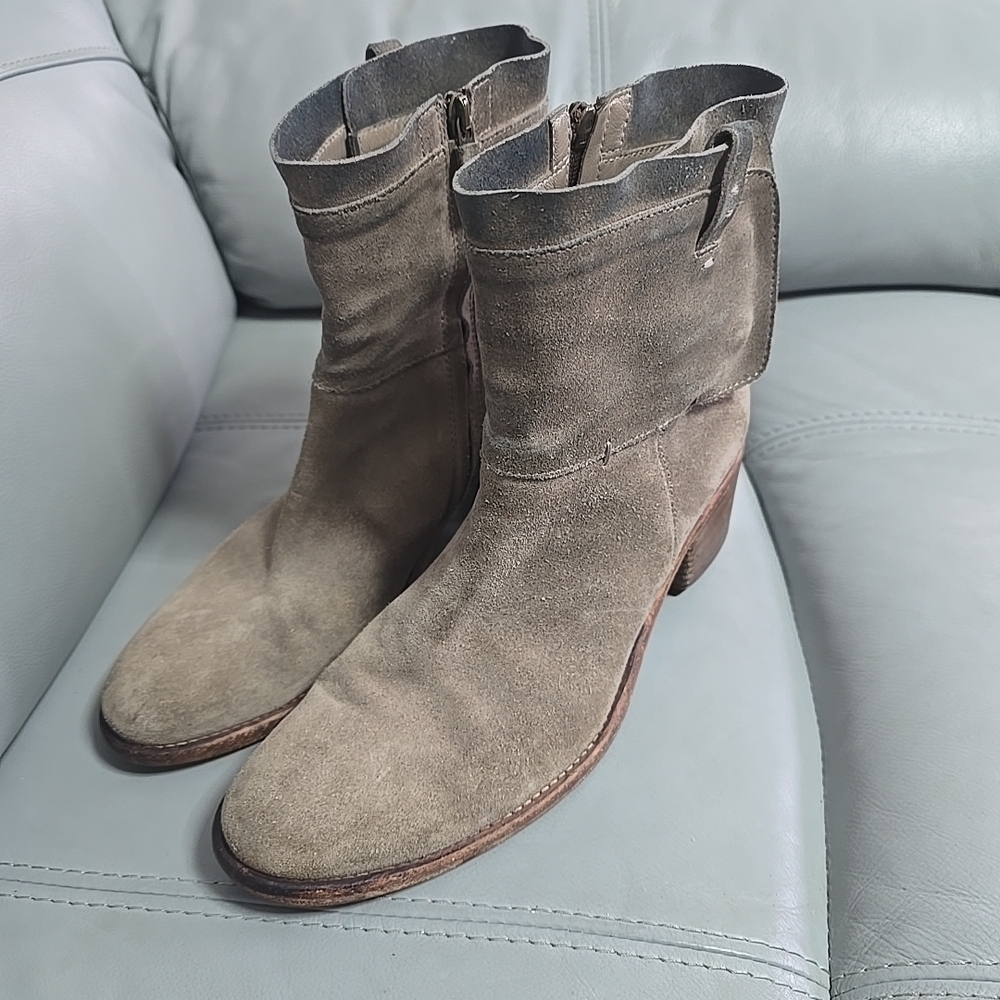 Alberto Fermani Women's Suede Gray Tan Women Block Heel Boots Size 39.5 US 9‎